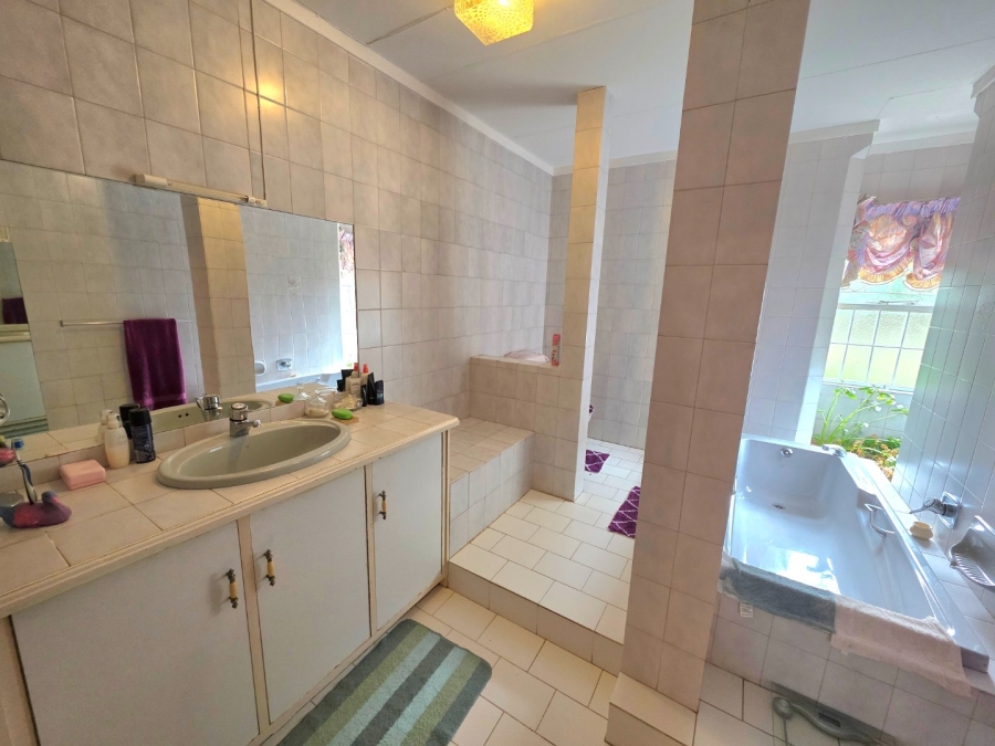 To Let 4 Bedroom Property for Rent in Reitz Free State